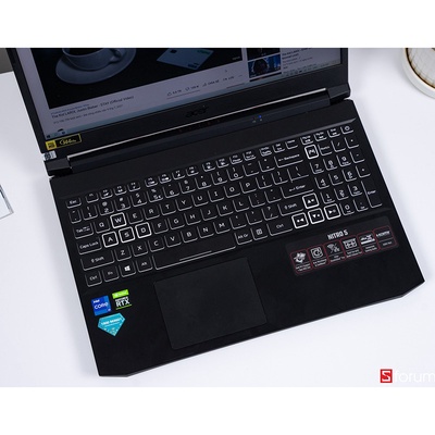 Laptop Gaming Acer Nitro 5 AN515-45-R9SC NH.QBRSV.001-14