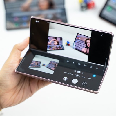 Samsung Galaxy Z Fold2 5G (Phiên bản mùa xuân)-7